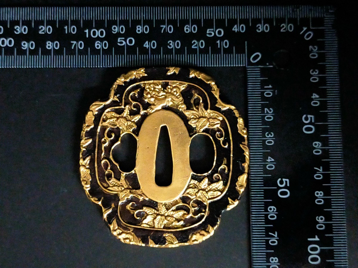 Q7457 刀鍔 牡丹獅子の図 銅地 絵金銀 鍔 つば 鐔 刀鐔 刀の鍔 重さ
