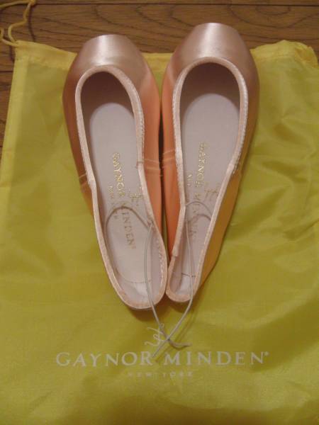 ゲイナートウシューズ Gaynorポアントバレエチャコットシルビア シューズ 売買されたオークション情報 Yahooの商品情報をアーカイブ公開 オークファン Aucfan Com
