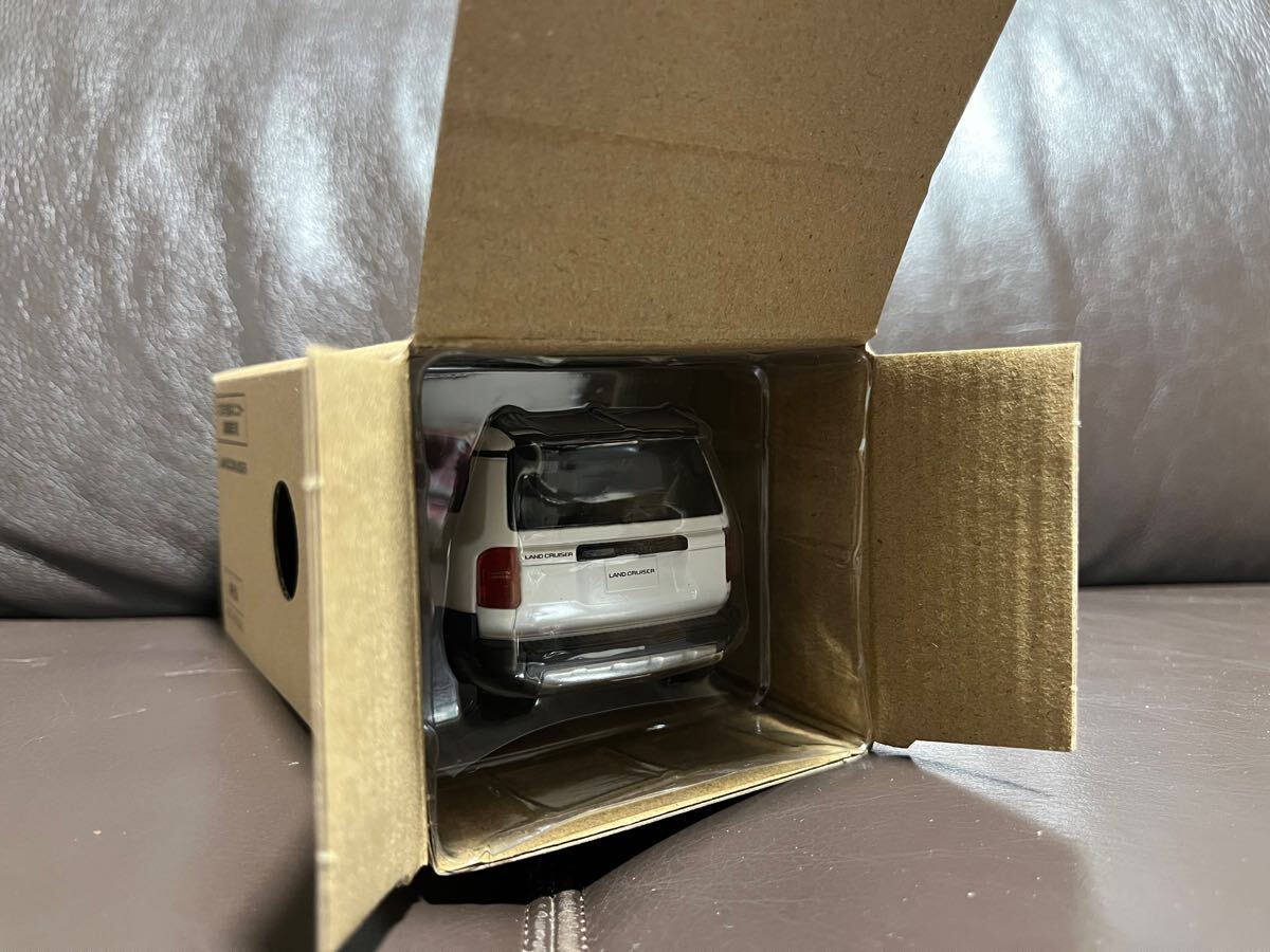 トヨタ 新型ランクル250 ミニカー 1/30スケール カラーサンプル