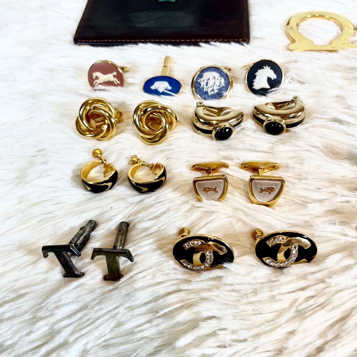 アクセサリー まとめ売り ネックレス カフス ネクタイピン ブランドアクセサリー・ネックレス・ネクタイピン・カフスボタンなど