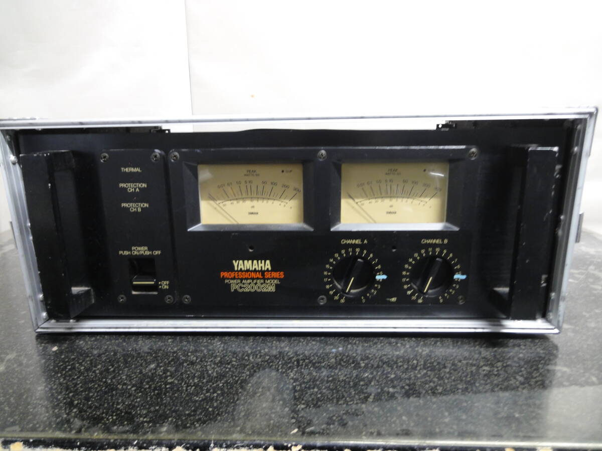 YAMAHA PC-2002M 業務用パワーアンプ中古・4Uラック付き ご覧いただき