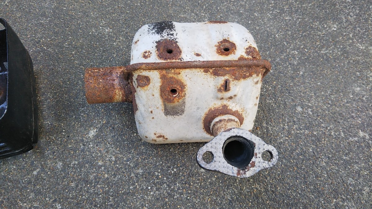 除雪機ホンダ HS660 マフラー_3