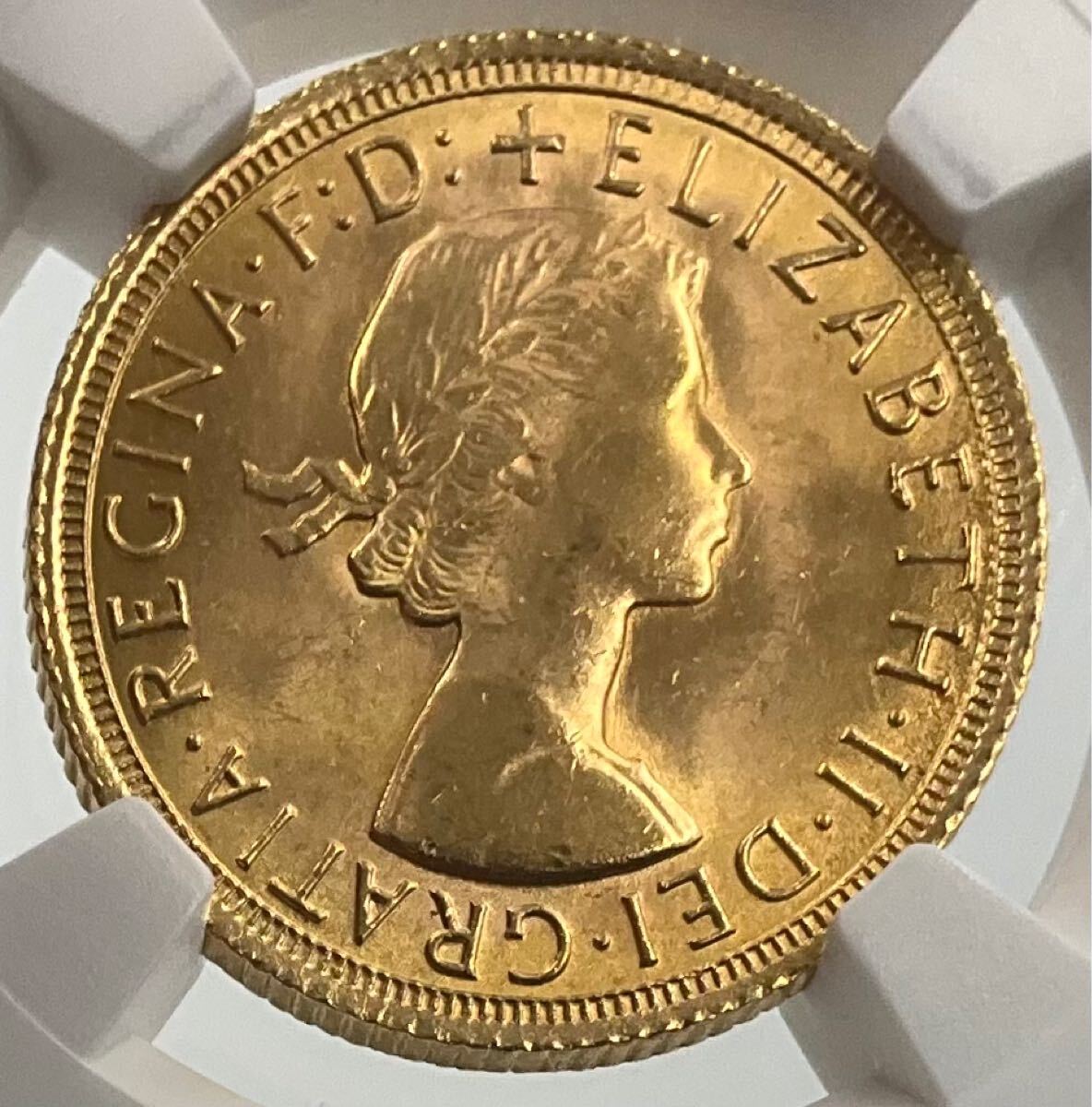 ★１円スタート 美品 1967年 イギリス ヤングヤング エリザベス ロイヤルミント 1ソブリン 金貨 龍退治 NGC社鑑定 MS63_1