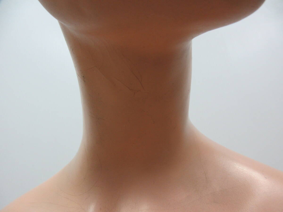 K253【1-26】□ 昭和レトロ 上半身 マネキン 女性用 高さ約58cm 腕・スタンドなし / 店舗什器 人形 アンティーク ビンテージ_5