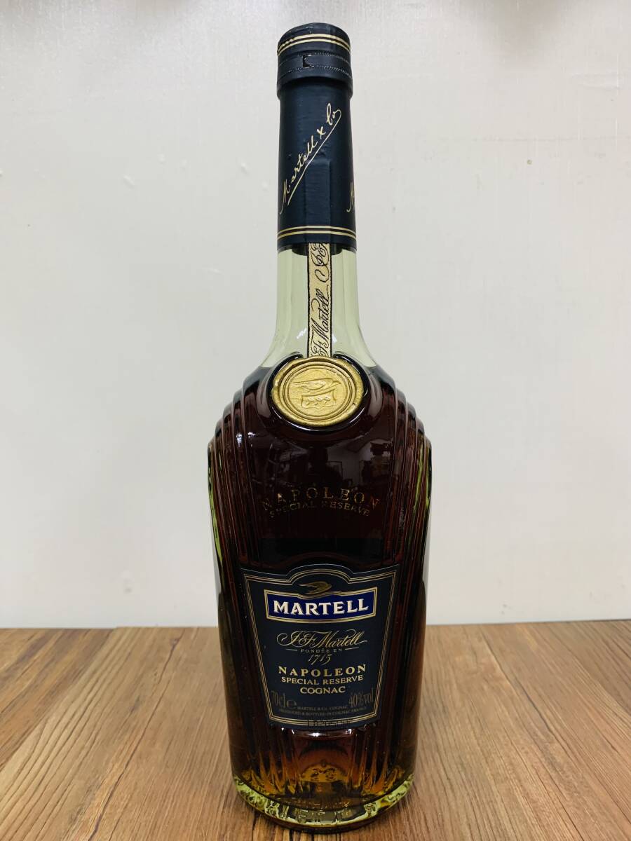 未開栓 マーテルコニャックボトル MARTELL NAPOLEON COGNAC 700ml-40