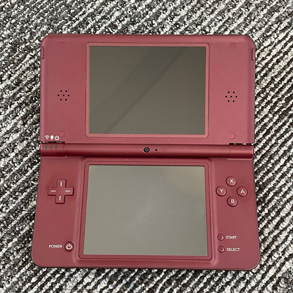 ◇【売り切り】ニンテンドーDSi LL本体＋ソフト2本セット UTL-001 
