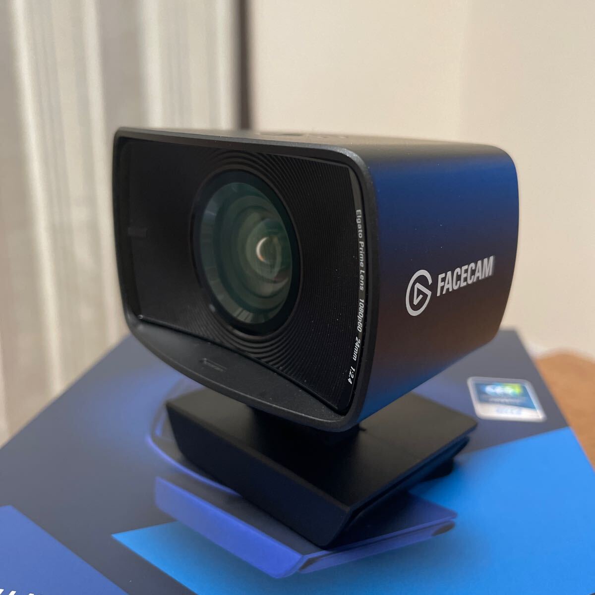 美品　Elgato Facecam Webカメラ 1080p60 配信 Elgato Facecam 高画質 webカメラ リモート会議 配信 Elgato Facecam