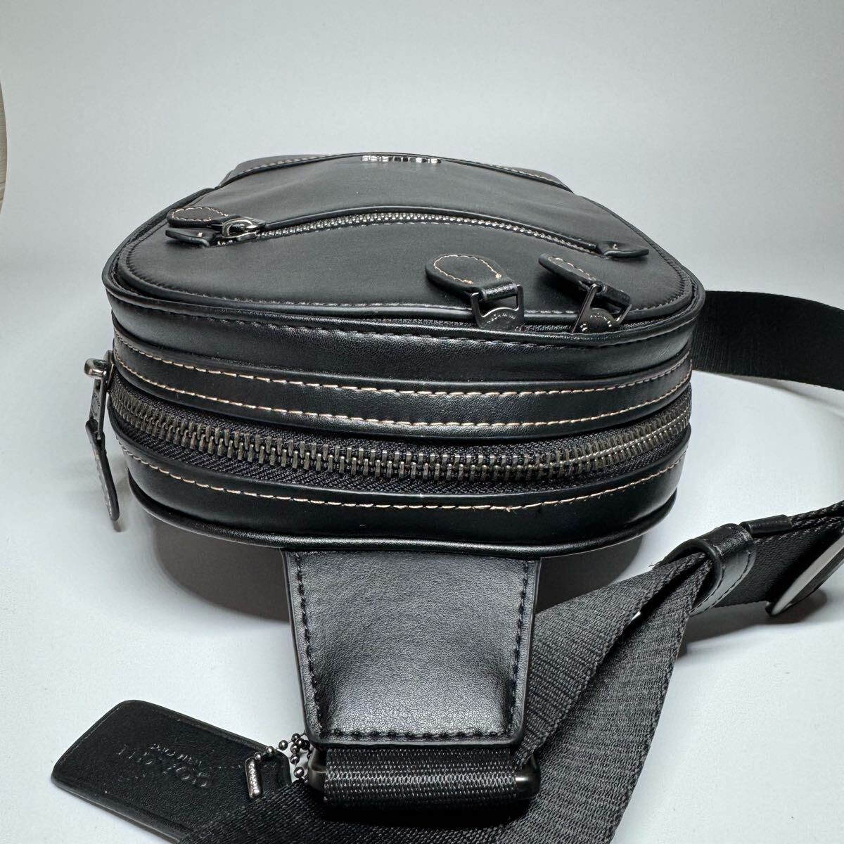 極美品 コーチ COACH メンズ ボディバッグ ショルダー グラハム 斜め 