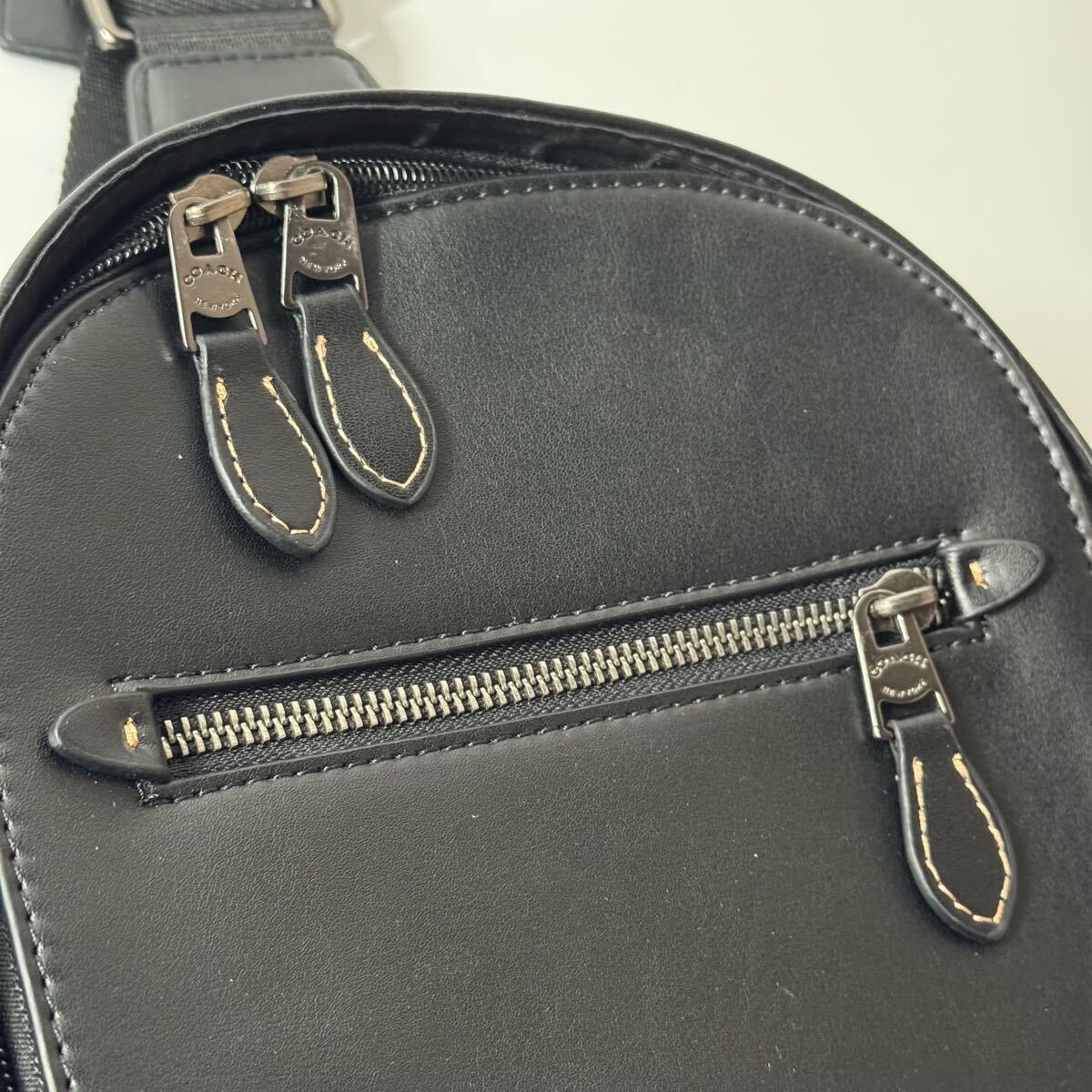 極美品 コーチ COACH メンズ ボディバッグ ショルダー グラハム 斜め 