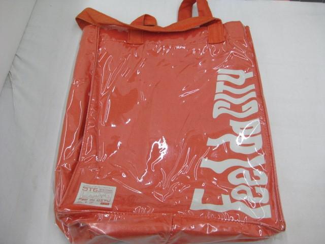 【中古品 同梱可】 SixTONES LIVE TOUR 2024 VVS Tシャツ Feel da CITY ショッピングバッグ ステッカー 等 グッズセ_4