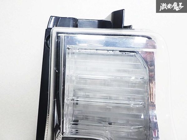 ★破損無し/LED点灯OK★ ダイハツ 純正 LA600S LA610S タント カスタム 前期 LED テールライト テールランプ 右 右側 運転席 20516 LA600S LA610S タント ★LED点灯OK 助手席 ASSY