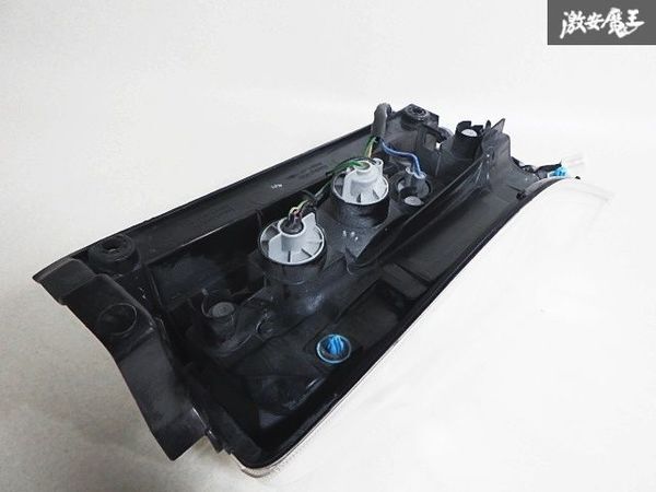 ★破損無し/LED点灯OK★ ダイハツ 純正 LA600S LA610S タント カスタム 前期 LED テールライト テールランプ 右 右側 運転席 20516 LA600S LA610S タント ★LED点灯OK 助手席 ASSY
