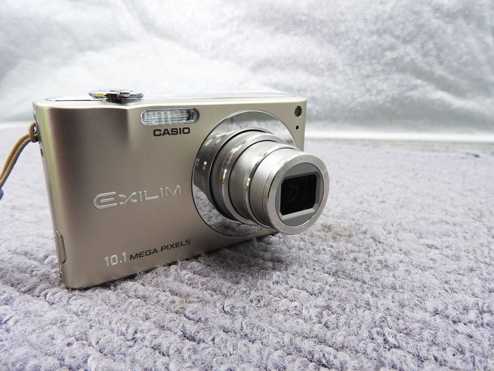 CASIO カシオ☆EXILIM エクシリム コンパクトデジタルカメラ EX-Z100