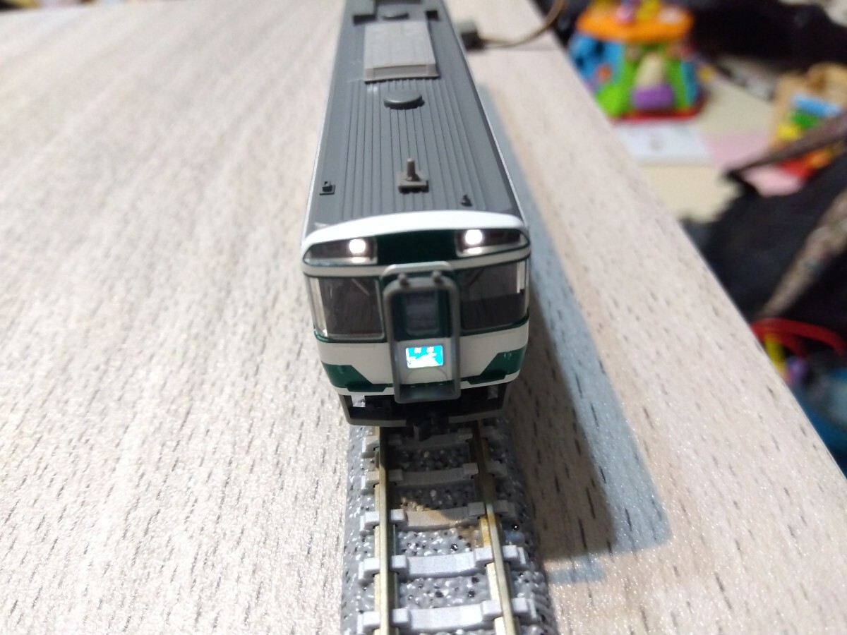 TOMIX キハ185系 ディーゼルカー 復活国鉄色 キハ185-18 トレーラー車両化 ライト点灯良好 梱包後に定形外郵便かゆうパケットにて発送 JR TOMIX キハ185系 キハ185系特急ディーゼルカー(復活国鉄色) Nゲージ 98087（鉄道模型&frasl;ディーゼル車）★TY729