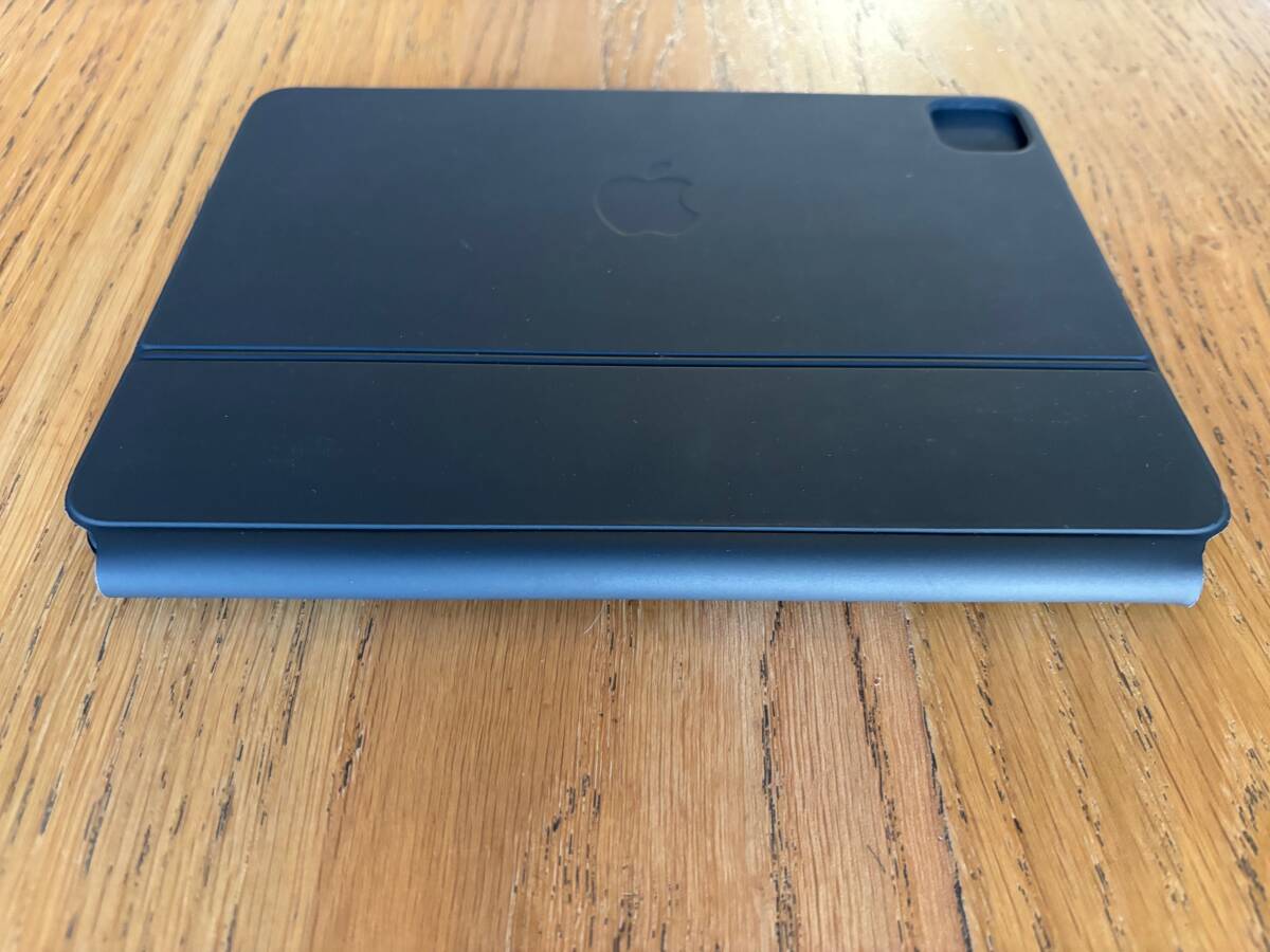 超美品！ iPad Magic Keyboard 11インチ IPad Pro / iPad Air用 MJQJ3J 