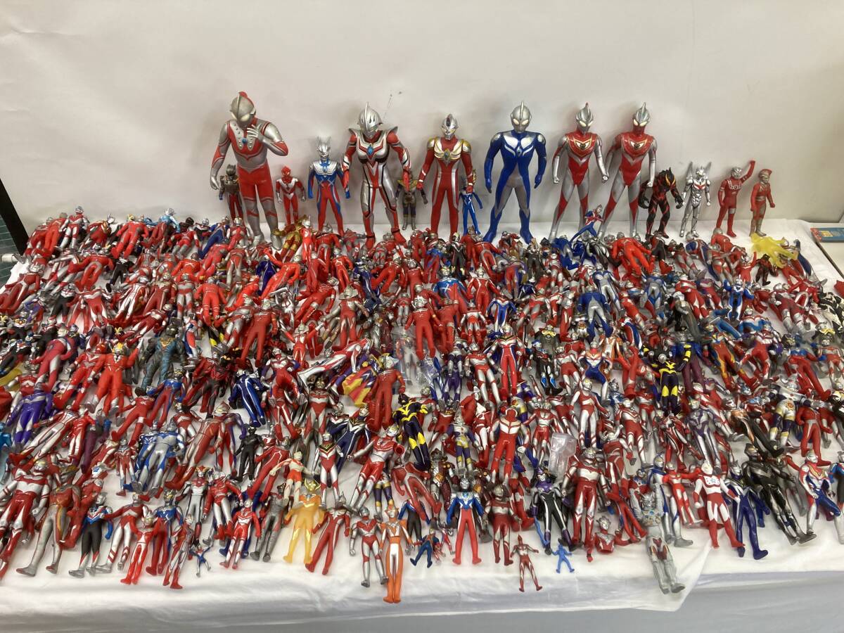 ウルトラマン　ソフビ　他　ジャンク品　まとめ売り　80体以上 ☆◇【ジャンク】ウルトラマン ソフビ グッズ 大量セット レトロ 特撮