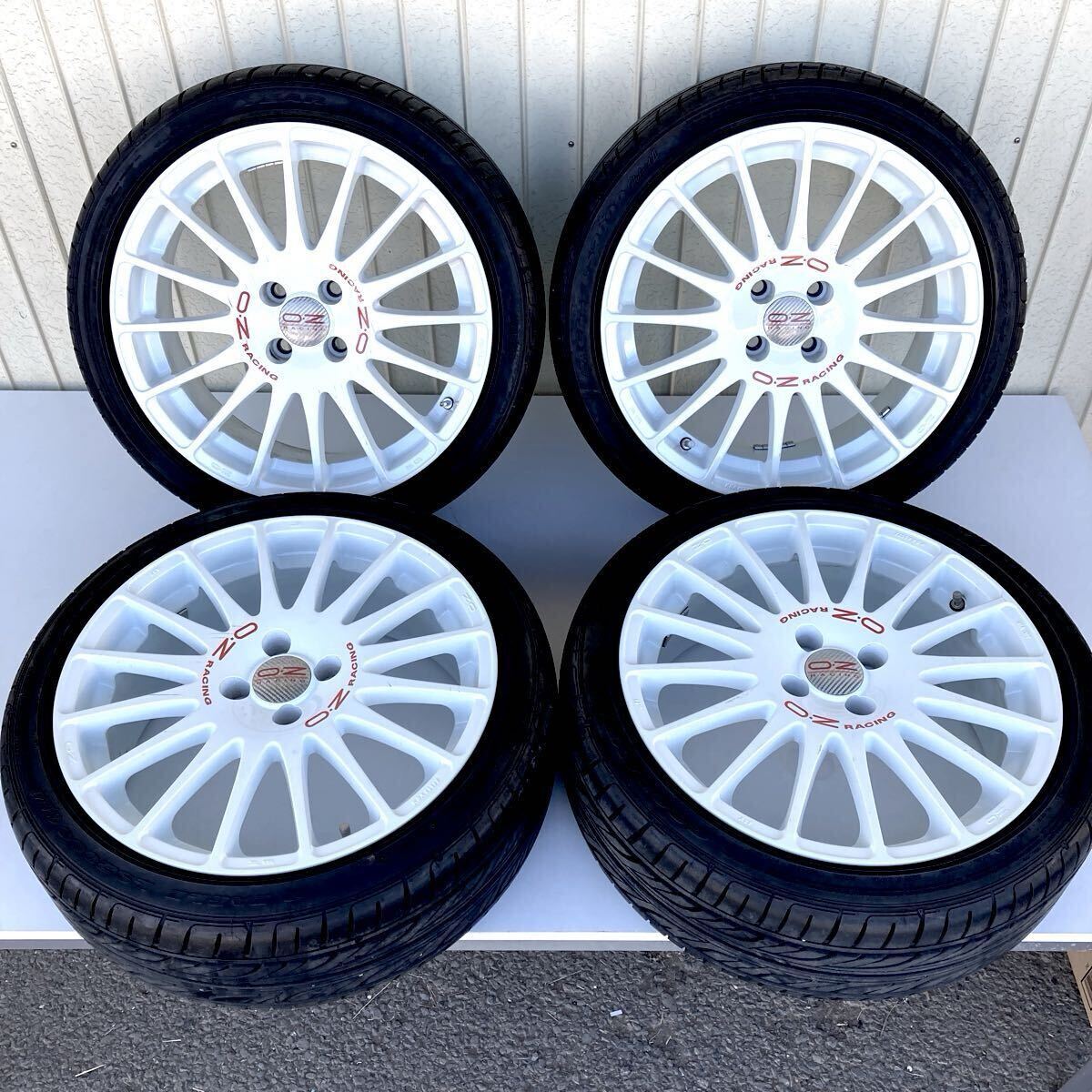 ★1円 〜【美品】O.Z RACING 17インチ ホイール タイヤ 4穴 レーシング ホイール ホワイト 売り切り！直接引き取り可能！_1