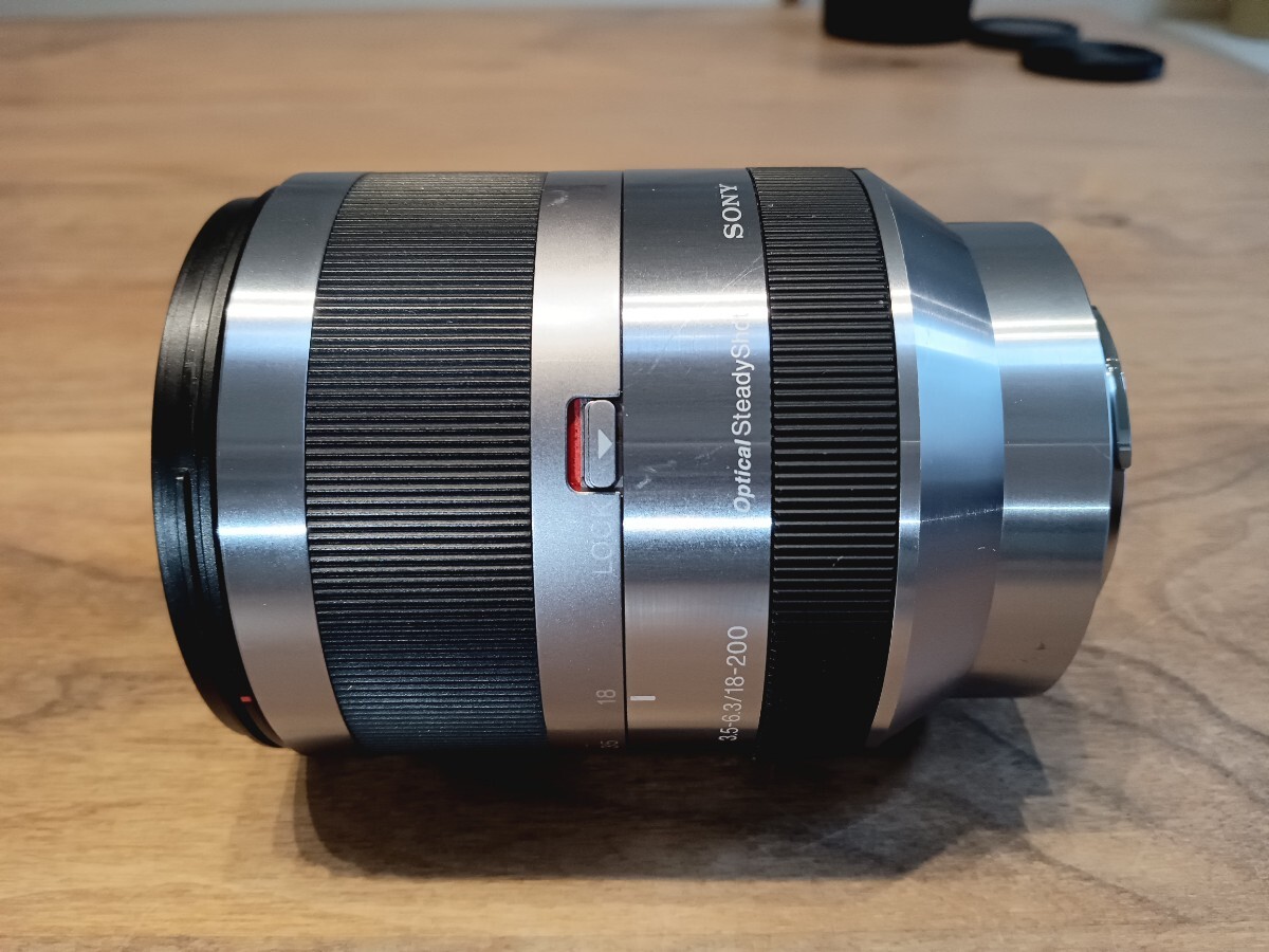 SONY E 18-200mm F3.5-6.3 OSS 高倍率ズームレンズ アクティブ手ブレ補正機能搭載 APS-C Eマウント SEL18200_2