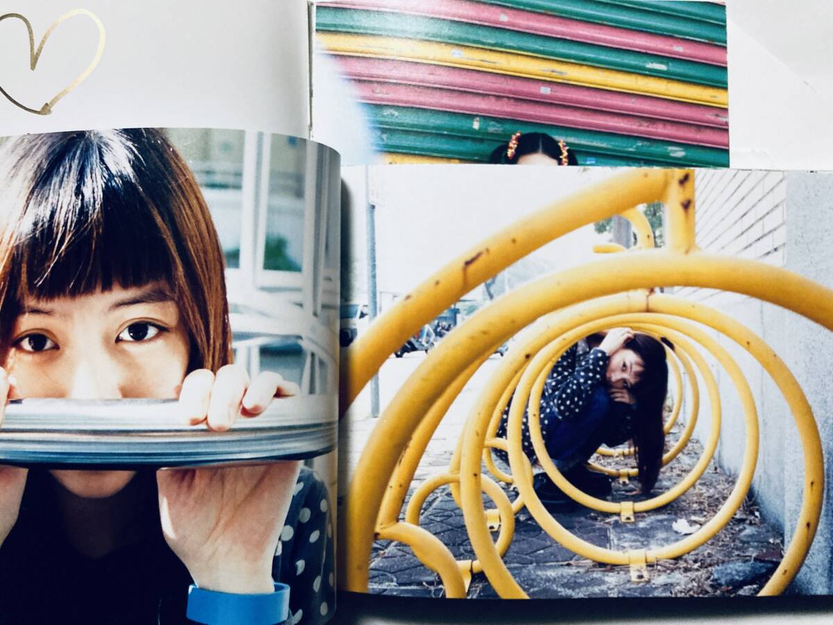 明星(川島小鳥サイン入り※巻末付録;楽しいおまけ+ポストカード付/ナナロク社'14)台湾撮影写真集/ここはぼくらのたのしい星_5