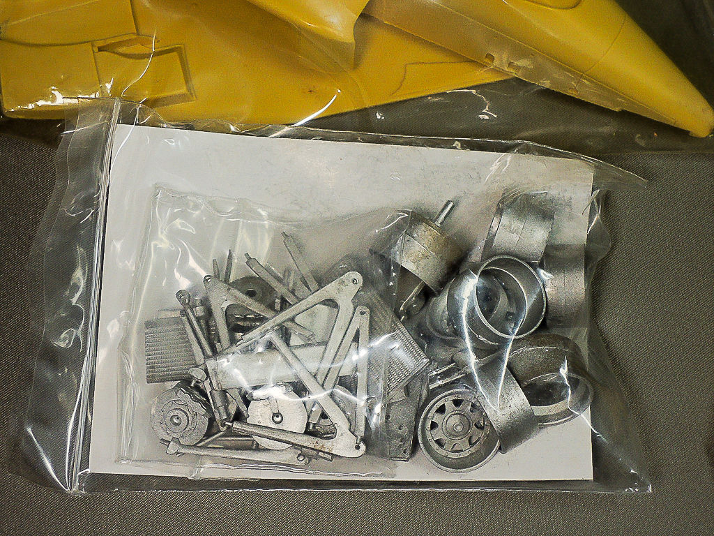 CLUB M LOTUS 98T Turbo RENAULT 難有り品 デカール使用不可