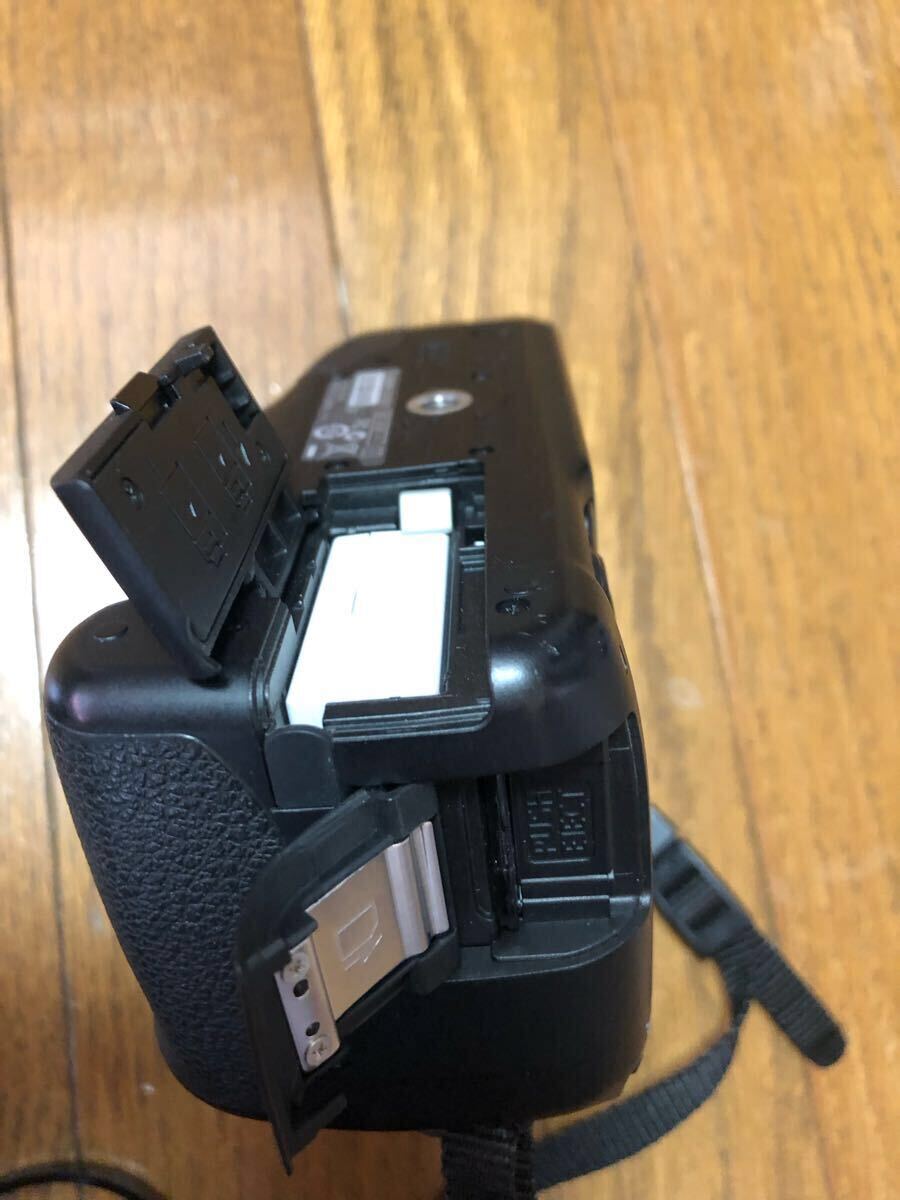 Canon キャノン デジタル一眼レフカメラ EOS Kiss X4 ダブルズームキット(18-55/55-250) レンズ 予備バッテリー他オプション付き_6