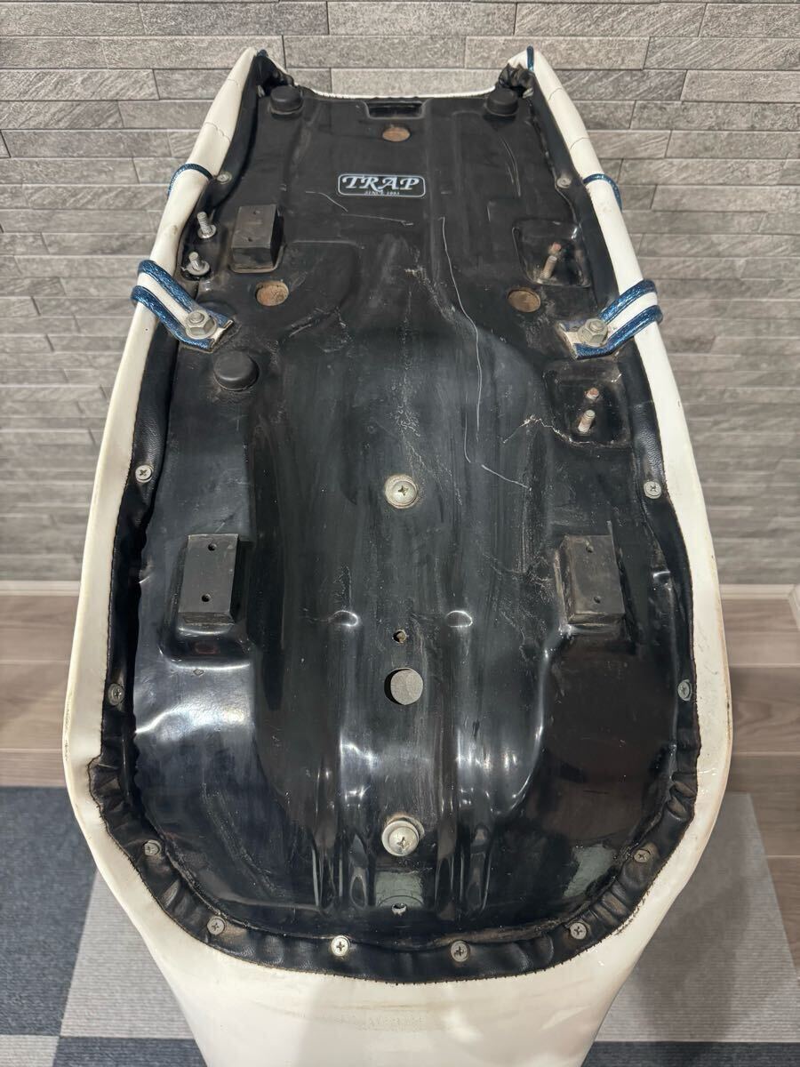 GS400 オオカワ製 3段シート 約75cm 青ラメ パイピング 【 シート 川口