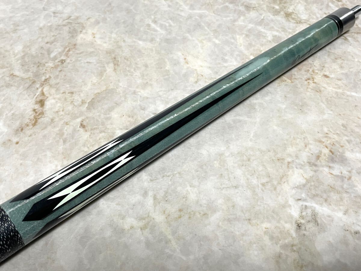 Cuetec WARP RESISTANT / Earl Strickland モデル ビリヤードキュー