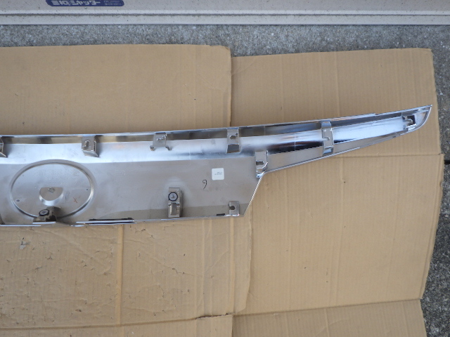 30系●後期●アルファード●バックパネルガーニッシュ●リアゲートガーニッシュ●リアガーニッシュ●純正●76801‐58220●中古品●ALPHARD_9