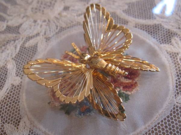 SALE☆ビンテージブローチMonetモネバタフライ蝶々コスチューム_1