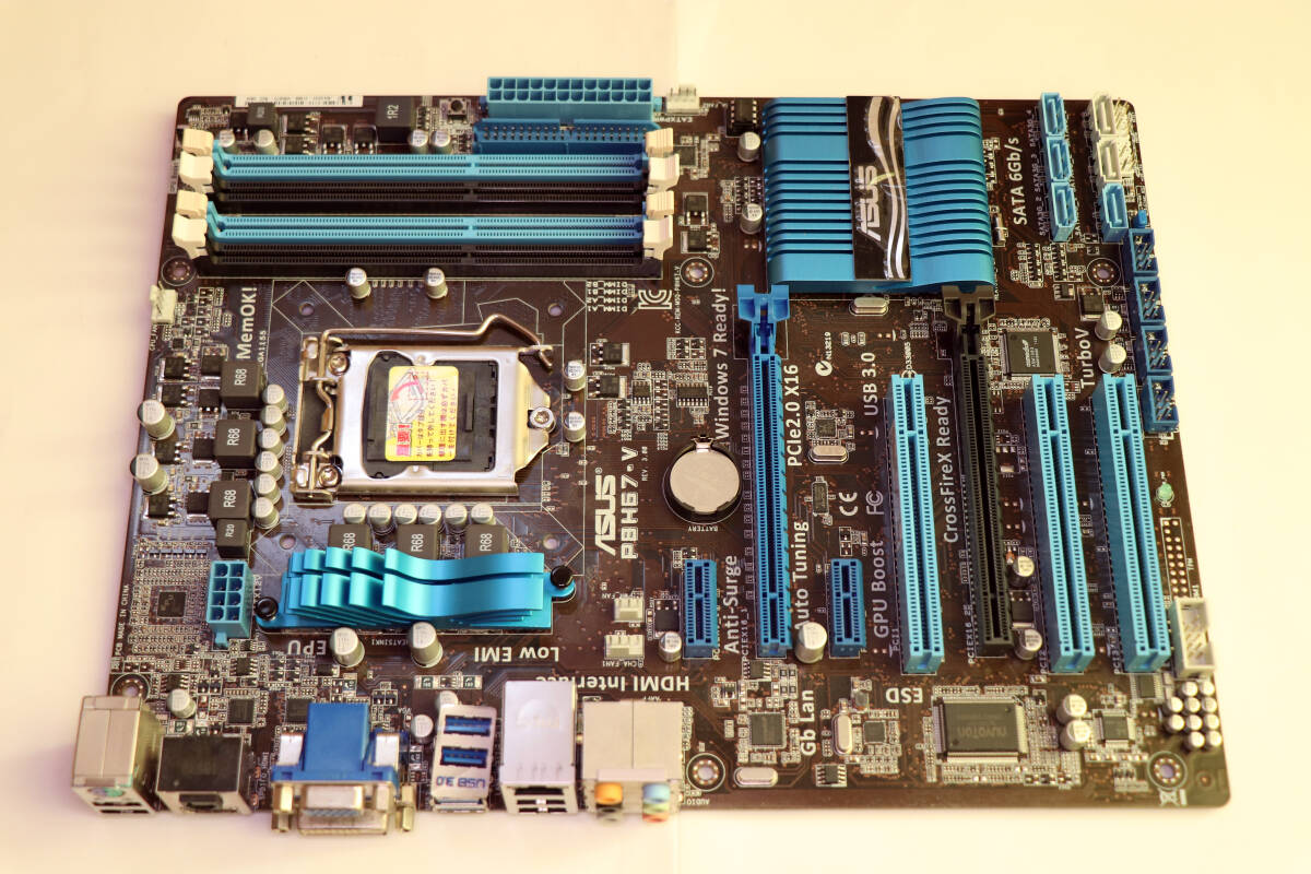 マザーボード ASUS P8H67-V H67Chipset LGA1155_1