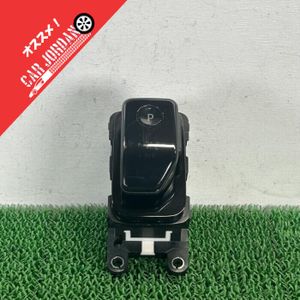 オーラ FE13【シフトレバー】34901-6XJ1A　R4 日産 (8.3万km) AUR001