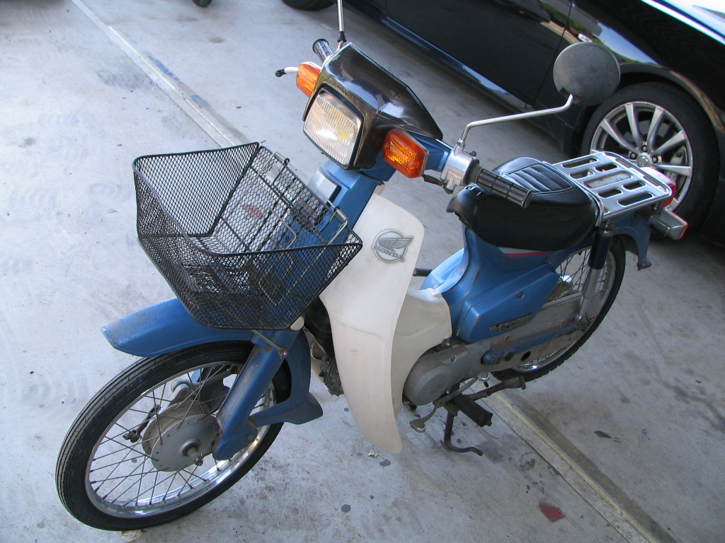 ホンダ　スーパーカブ50 エコノミー　実働　書類・鍵あり 　タイヤ・バッテリー新品　現状販売_3