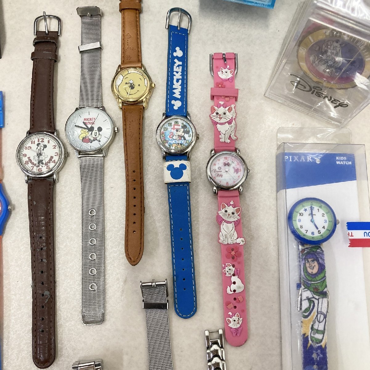 ○ 【ジャンク品】 Disney ディズニー 腕時計 25点 まとめ売り 80th 