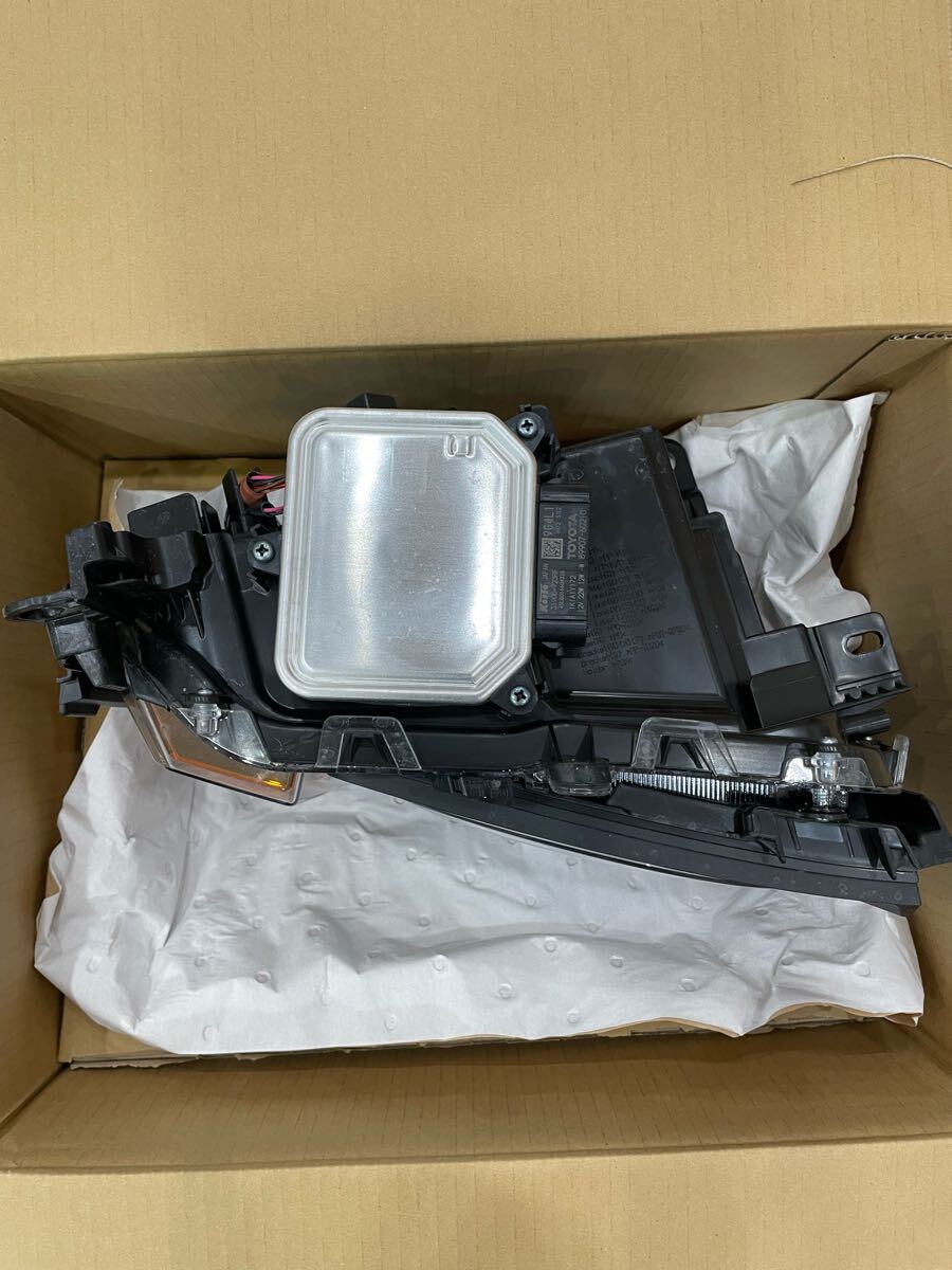 TOYOTA ランドクルーザー250 純正 丸目 ヘッドライト左右セット 中古品 ランクル250 VX_7