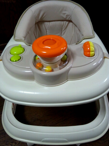 歩行器 赤ちゃん本舗 てくてくウォーカー 格安 歩行器 売買されたオークション情報 Yahooの商品情報をアーカイブ公開 オークファン Aucfan Com