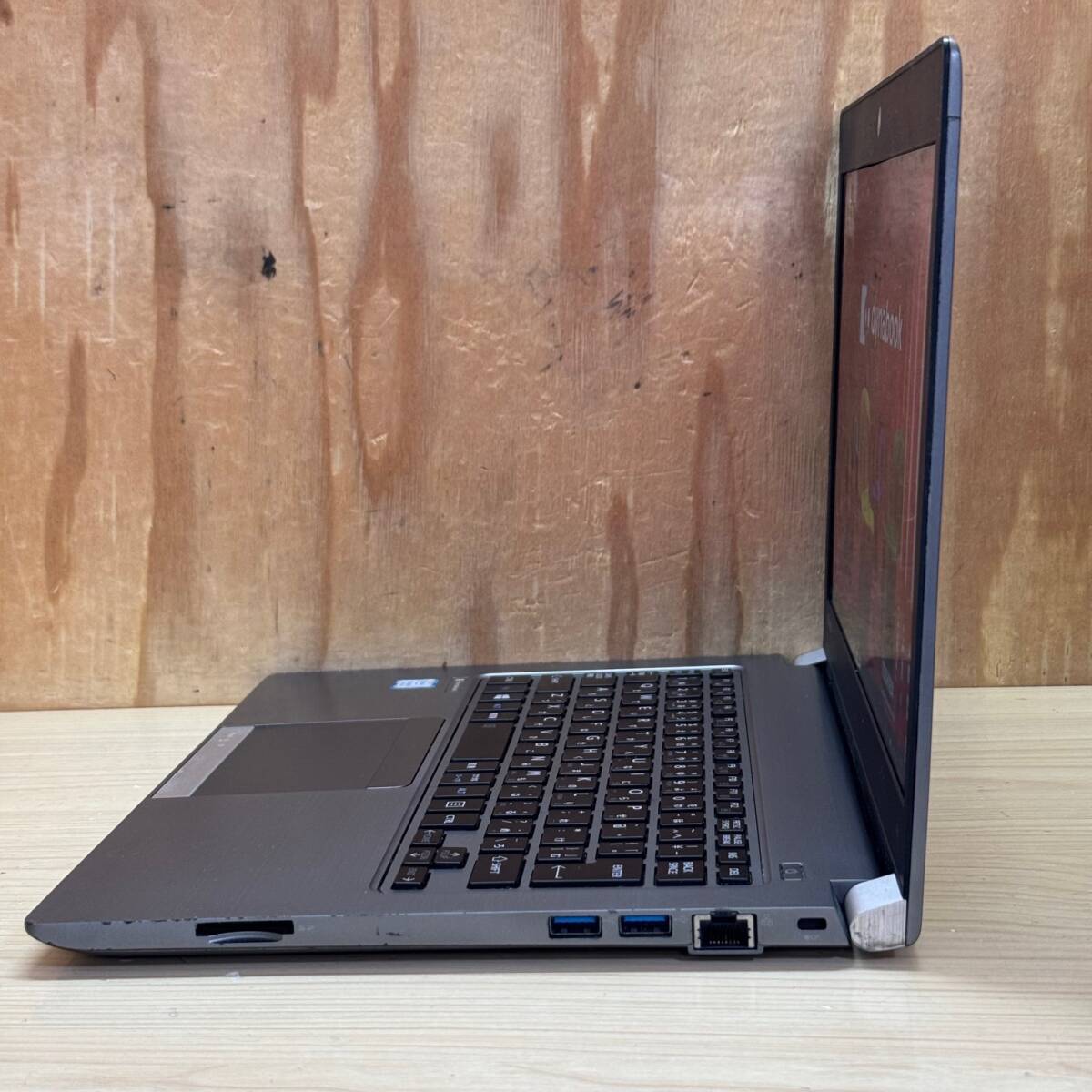 ◇dynabook R63/H◇Core i5-8250U◇メモリ8GB◇SSD256GB◇Full HD◇D2D