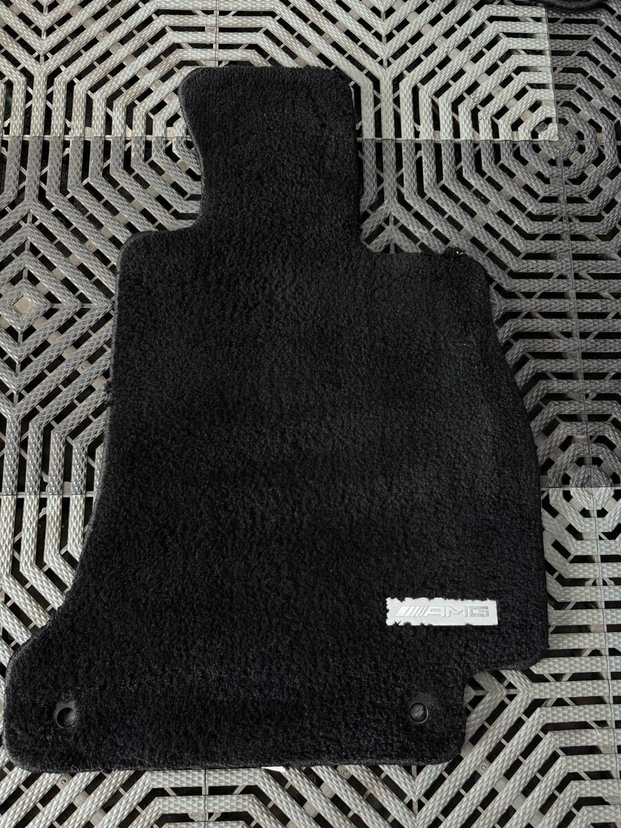 Eクラス ステーションワゴン用 S213 純正AMG フロアマット（ベンツ E220d） Mercedes-Benz 右ハンドル車用_3