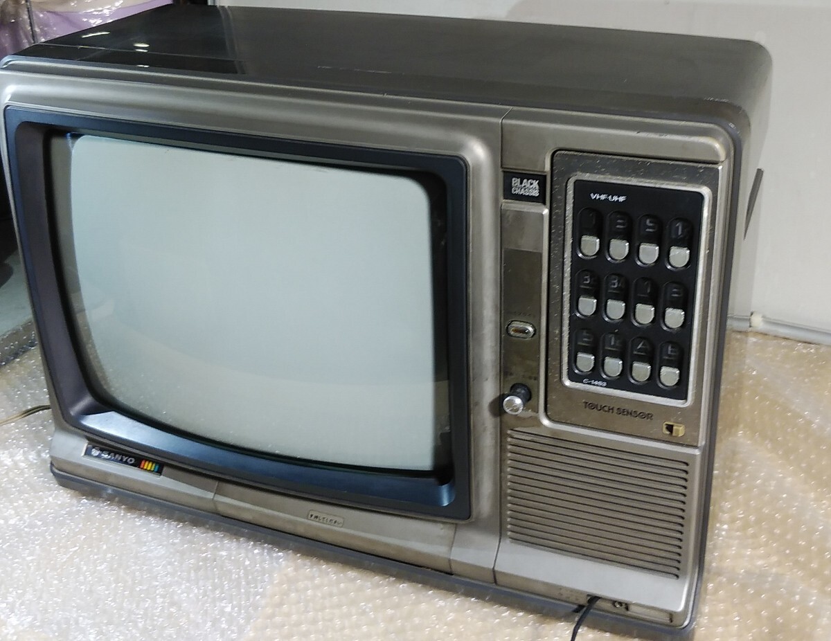 【アンティーク】SANYO サンヨー ブラウン管テレビ ビデオデッキ 古家電 昭和レトロ】1977年製 サンヨーカラーテレビ C-14S3 リモコン付き