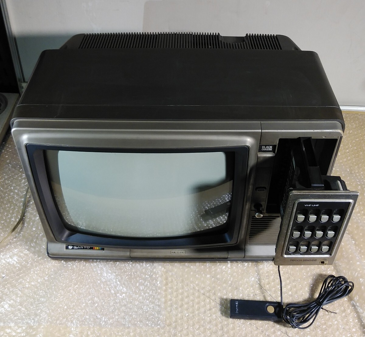 昭和レトロ】1977年製 サンヨーカラーテレビ C-14S3 リモコン付き