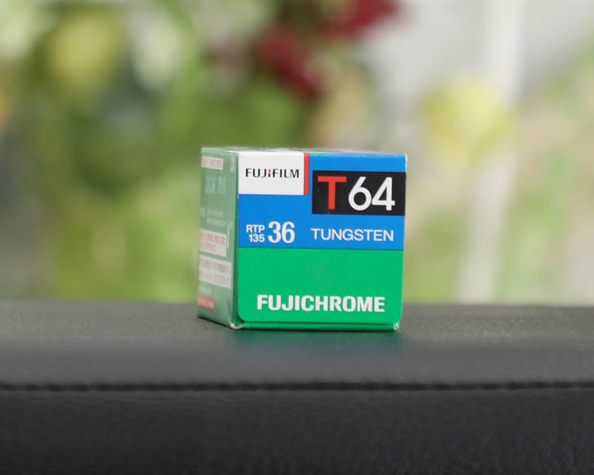 【新品】富士フィルム　T64/135　36枚撮り　TUNGUSTEN (RTP36) タングステンフィルム　使用期限2012-6　Lot No.758101_1