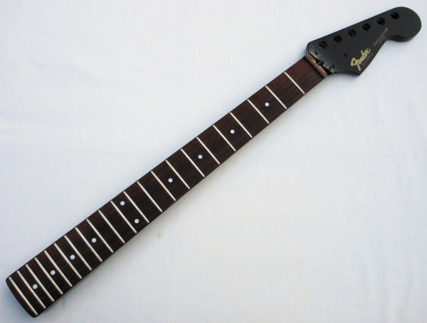 FENDER JAPAN フェンダー ストラトネック つばだしミディアムスケール