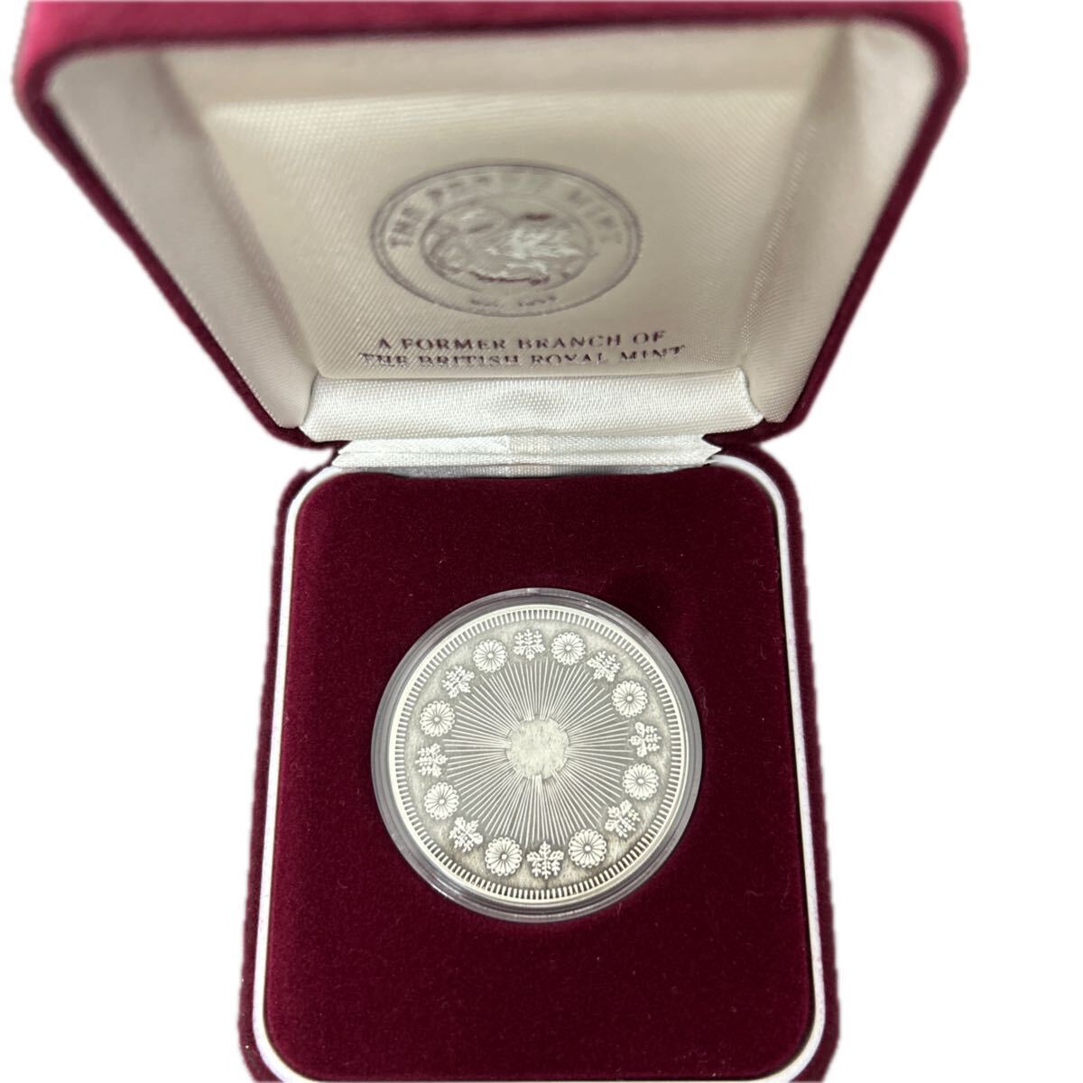 明治3年銘 試鋳1円銀貨 試作貨幣 コイン 菊桐 一圓 アンティーク