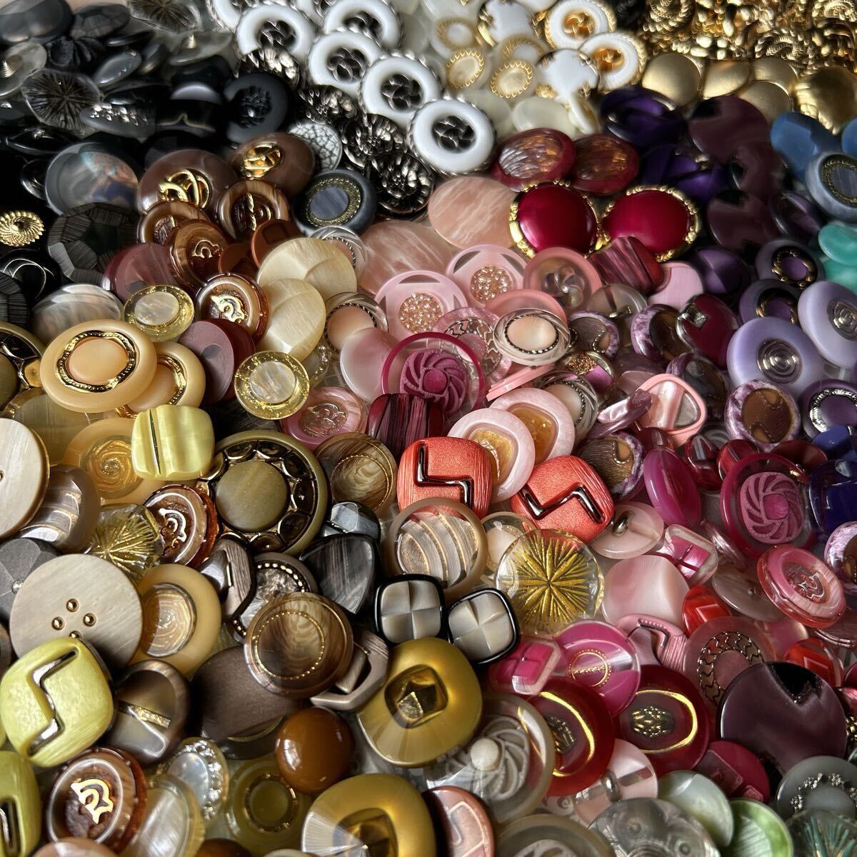 限定 No7 ボタン ほぼペア 大量レトロボタン 手芸ハンドメイドアクセサリー作りなどに かわいい_10