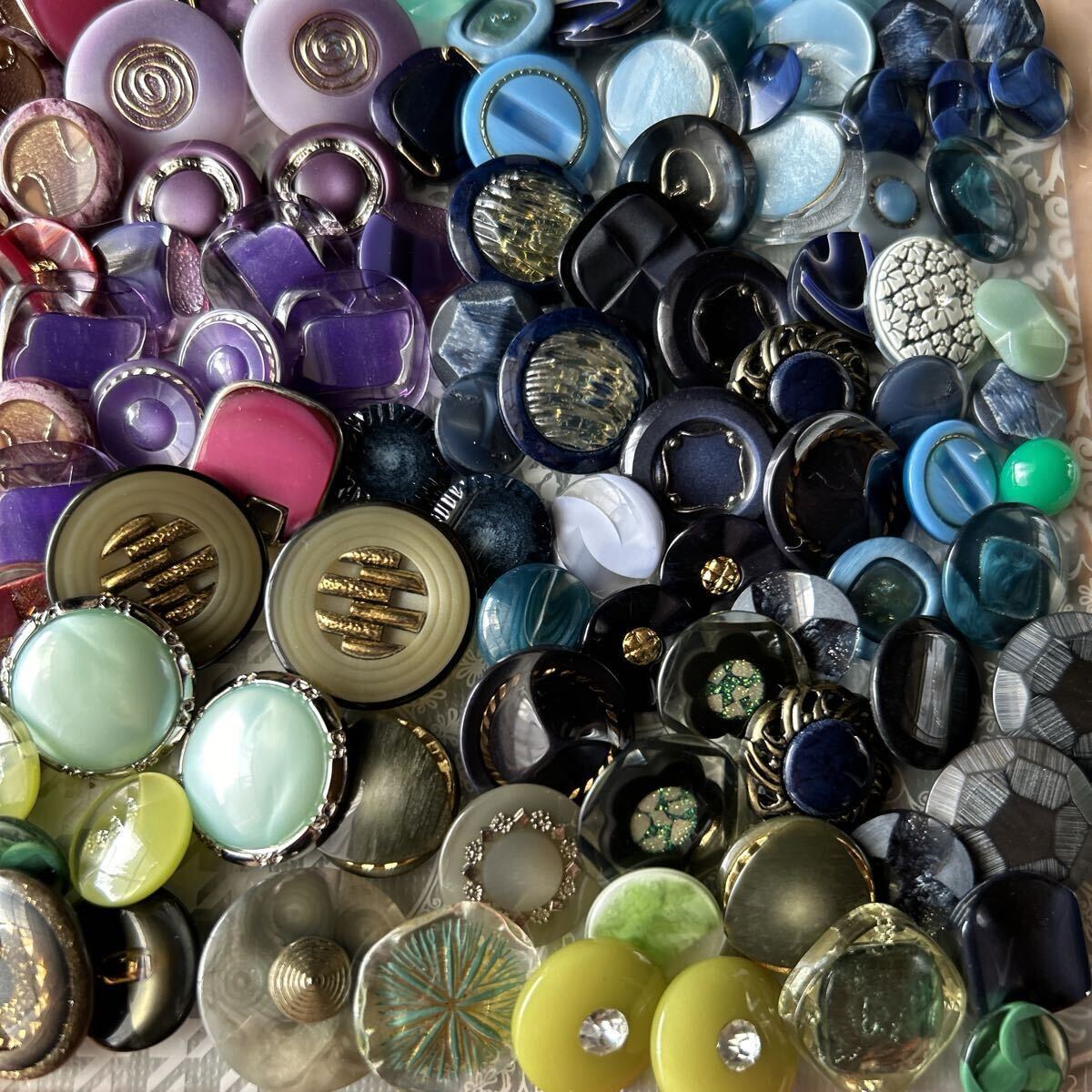 限定 No7 ボタン ほぼペア 大量レトロボタン 手芸ハンドメイドアクセサリー作りなどに かわいい_4