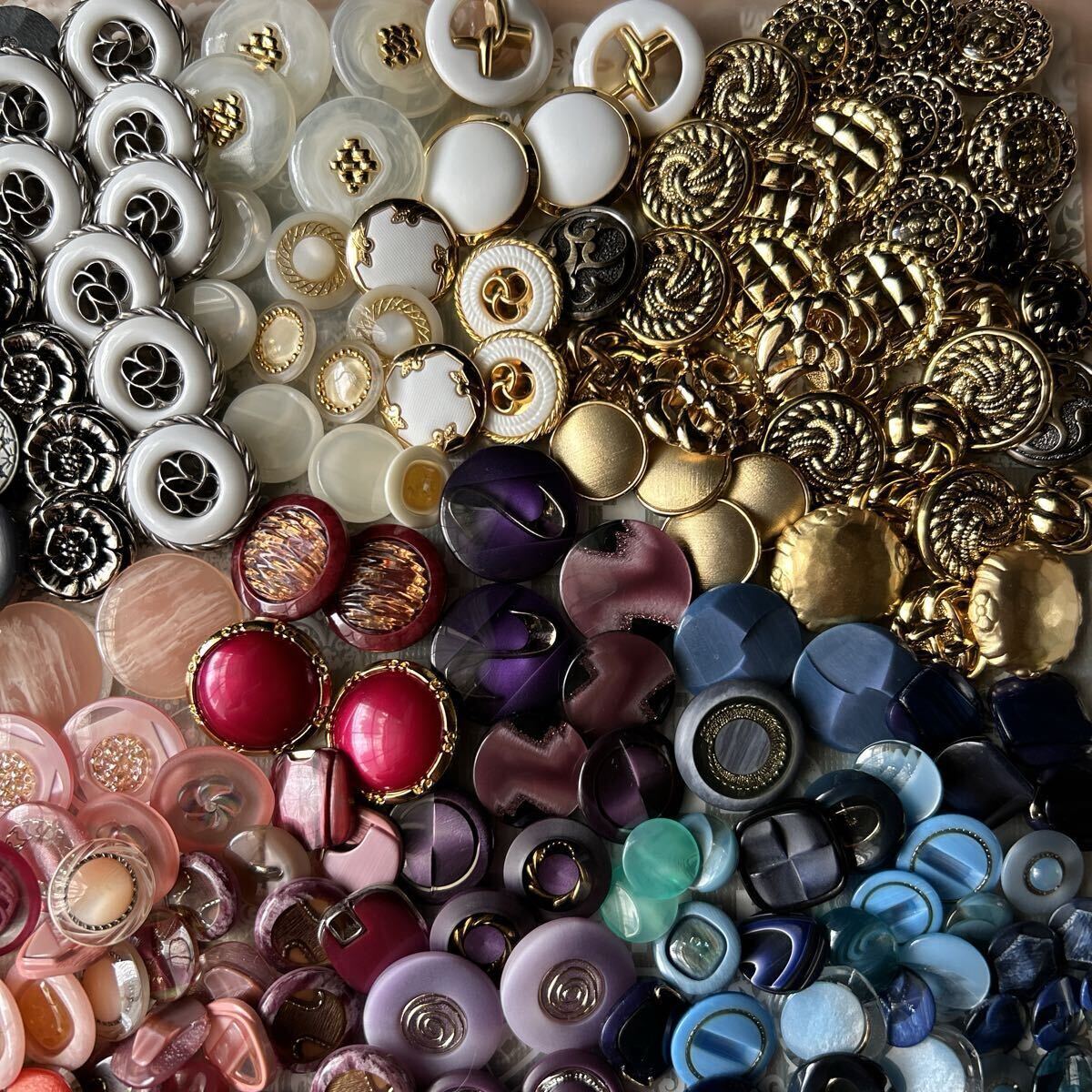 限定 No7 ボタン ほぼペア 大量レトロボタン 手芸ハンドメイドアクセサリー作りなどに かわいい_5