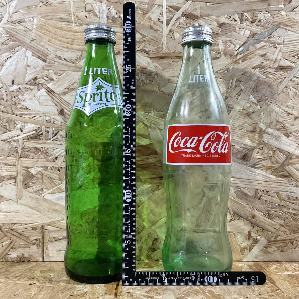 コカ・コーラ＆スプライト 1リットル瓶ボトル 蓋付き／ 昭和レトロ