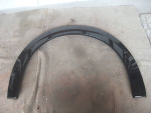 (プジョー 208　GT P21HN05)　右 リア フェンダーアーチモール