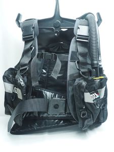 NDS エヌディーエス BCジャケット サイズ:L 専用中圧ホース付 ウエイトポケット付き ラン