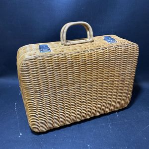 N 6398　[ 籐編み バスケット 42㎝×28㎝×15㎝ ] ラタン トランク ピクニック カゴ バッ
