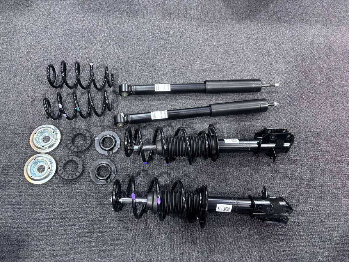 新車外しZC33S スイフトスポーツ 純正サスペンションキット 一式 新車外し スズキ ZC33S スイフト スポーツ サスペンション 純正